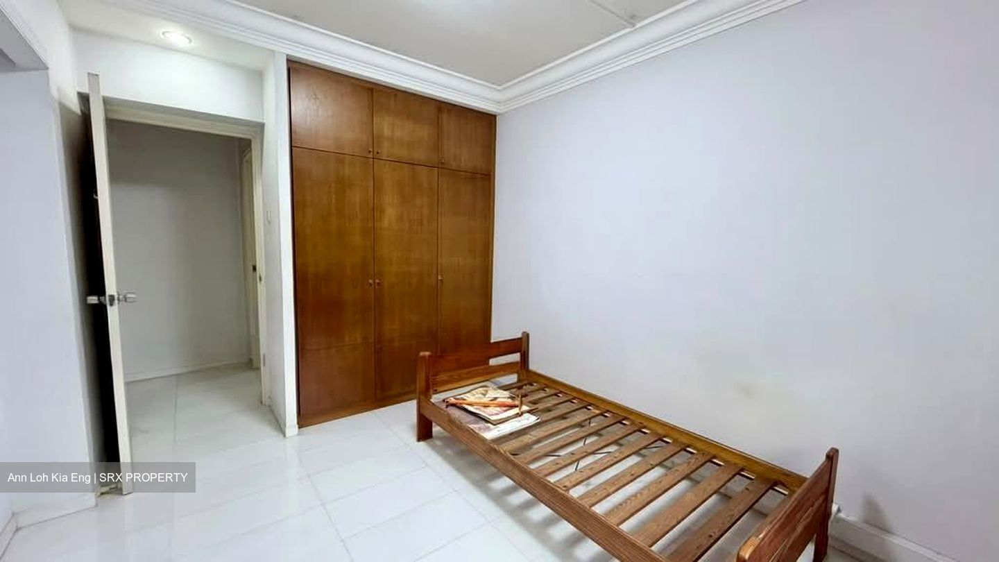 Blk 122C Rivervale Bank (Sengkang), HDB Executive #572054541
